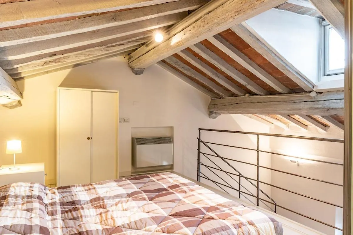 Ferienwohnung Lusso In Centro - Parking, 9 Persone, 200Mq, 3 Bagni Modena Apartment